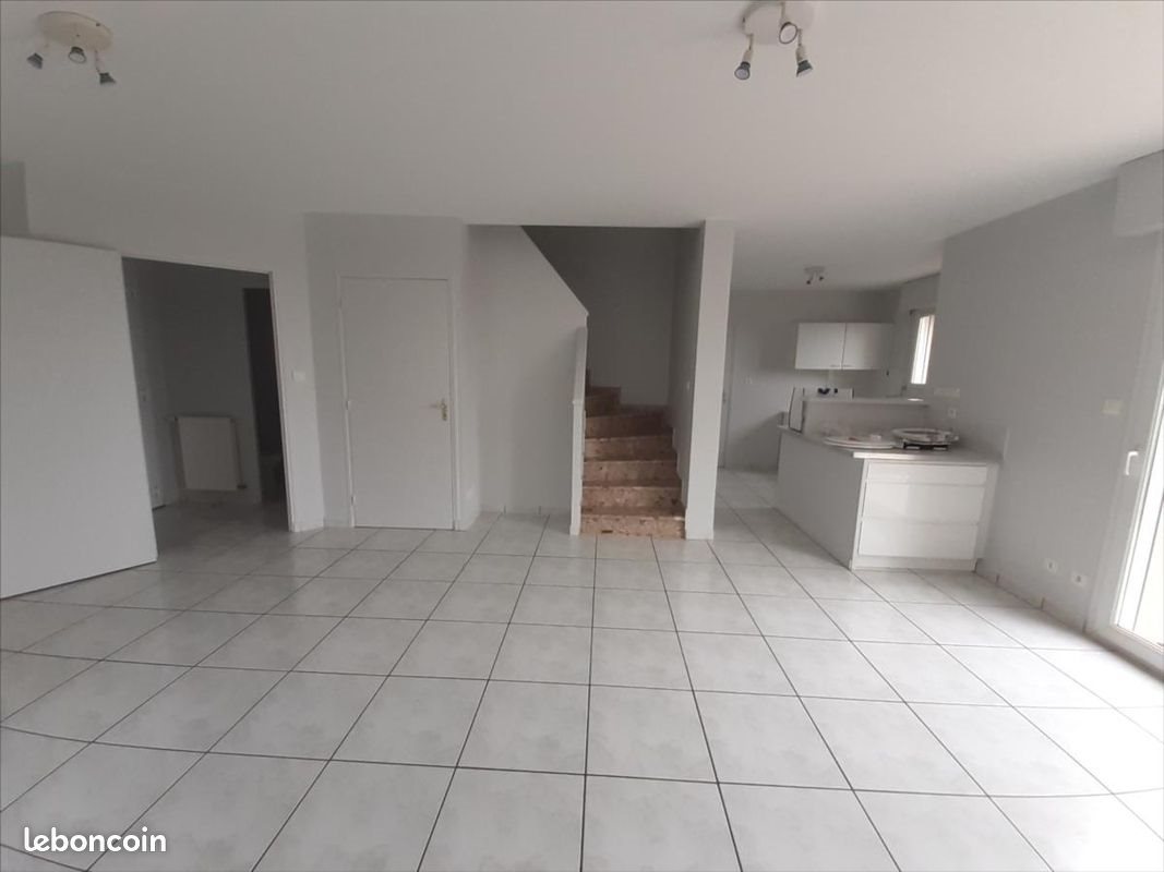 Maison à louer, 94m², Baraqueville