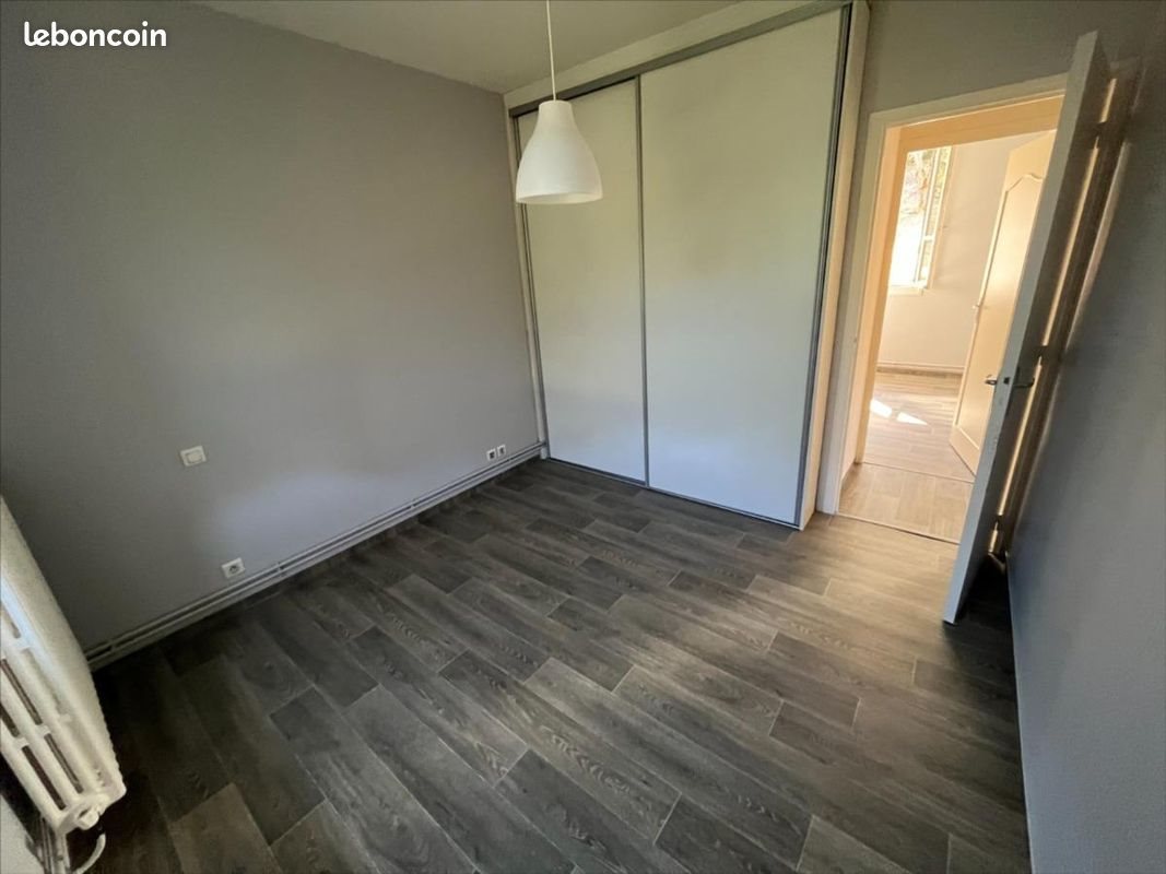 Appartement à louer, 47m², Firmi