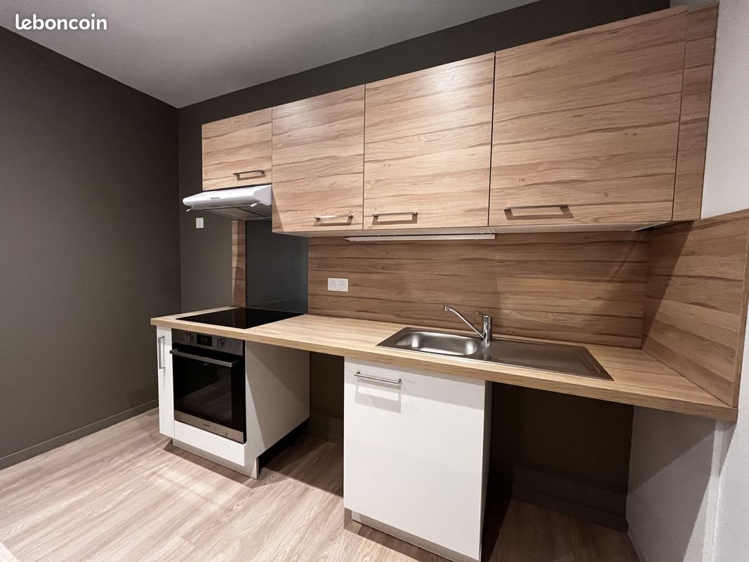 Appartement à louer, 61m², Espalion