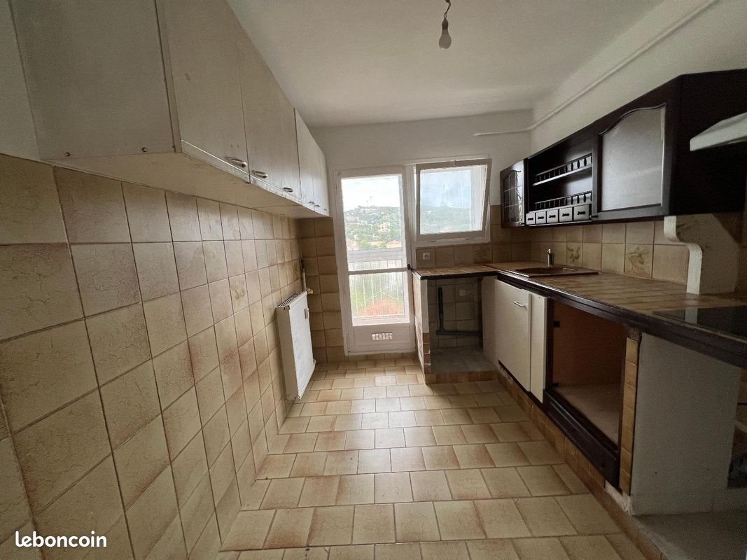 Appartement à louer, 70m², Marseille 15ème