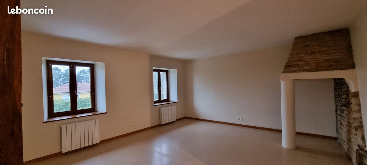 Appartement à louer, 70m², Lantenne-Vertière