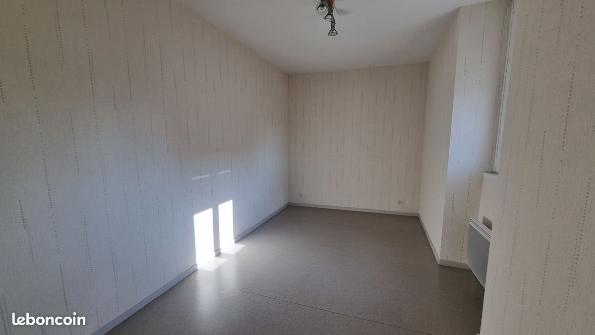 Appartement à louer, 52m², Saint-Vit