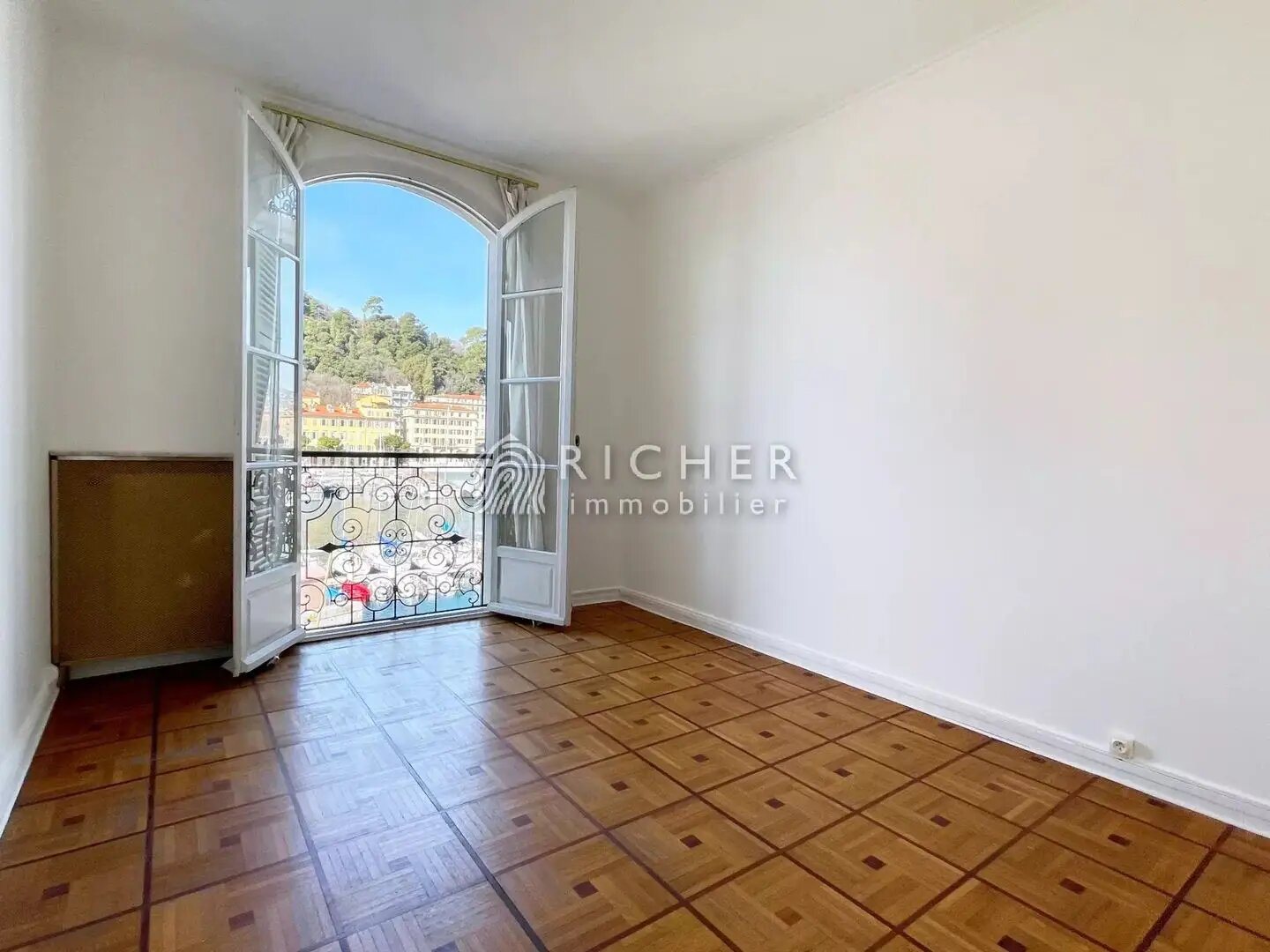 Appartement à louer, 74m², Nice