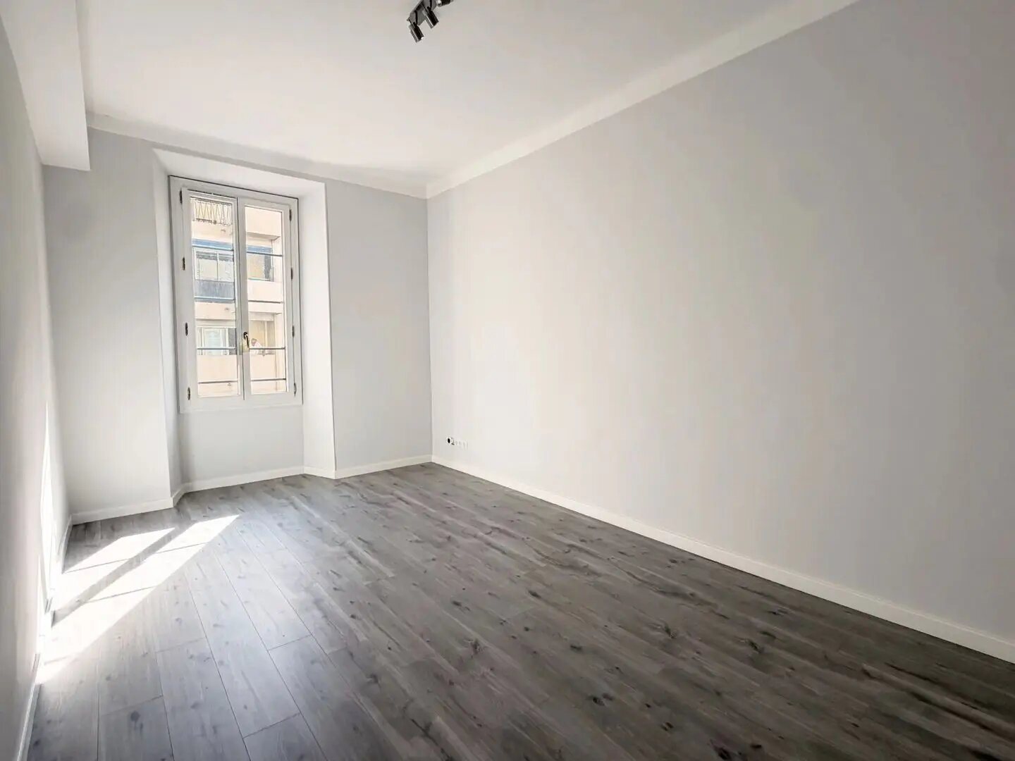 Appartement à louer, 78m², Nice
