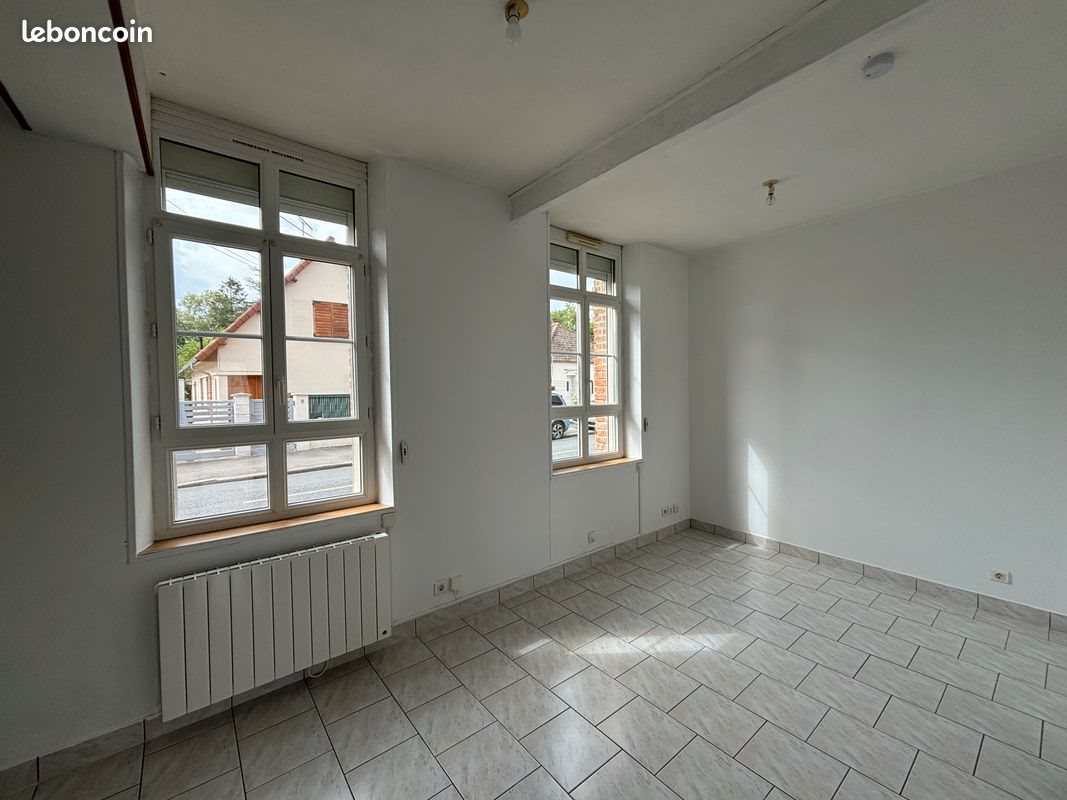 Appartement à louer, 45m², Conty