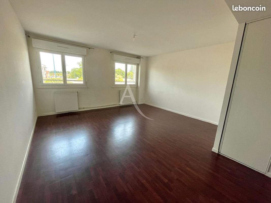 Appartement à louer, 64m², L'Isle-Jourdain