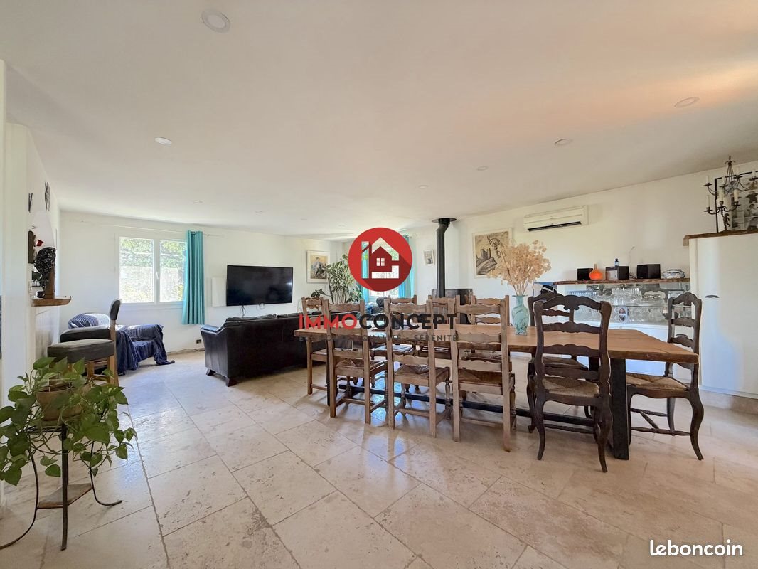 Maison à vendre, 164m², Saint-Victor-la-Coste
