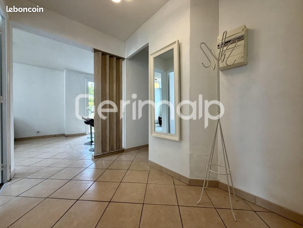 Appartement à louer, 57m², Annecy