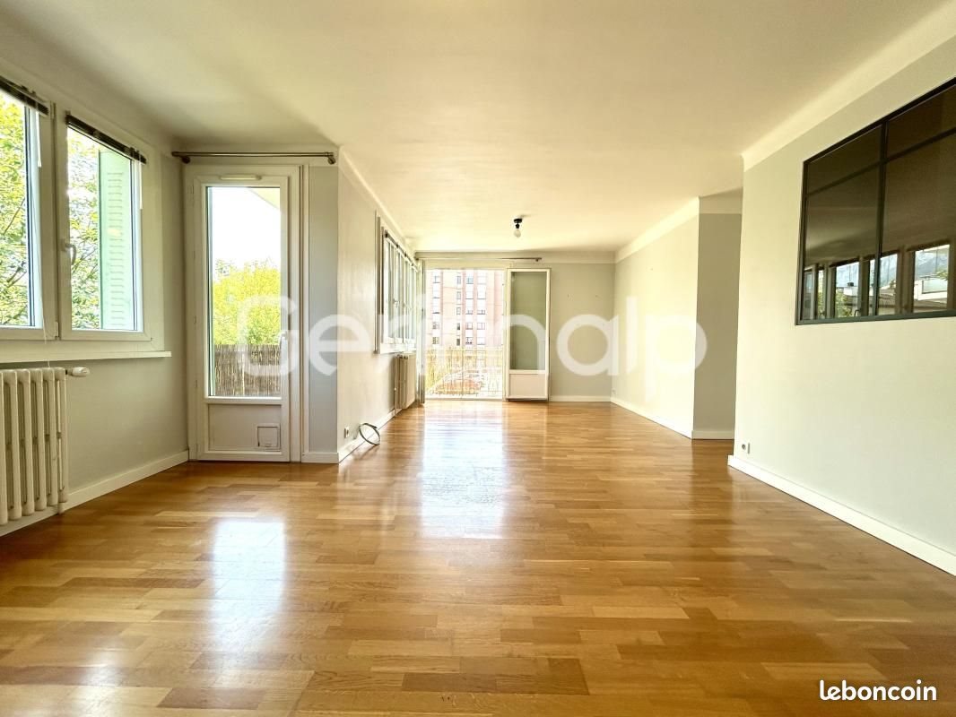 Appartement à louer, 77m², Annecy