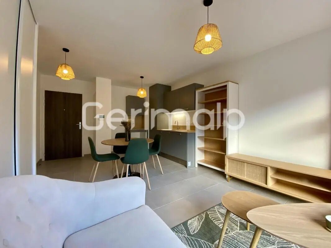 Appartement à louer, 42m², Saint-Cergues