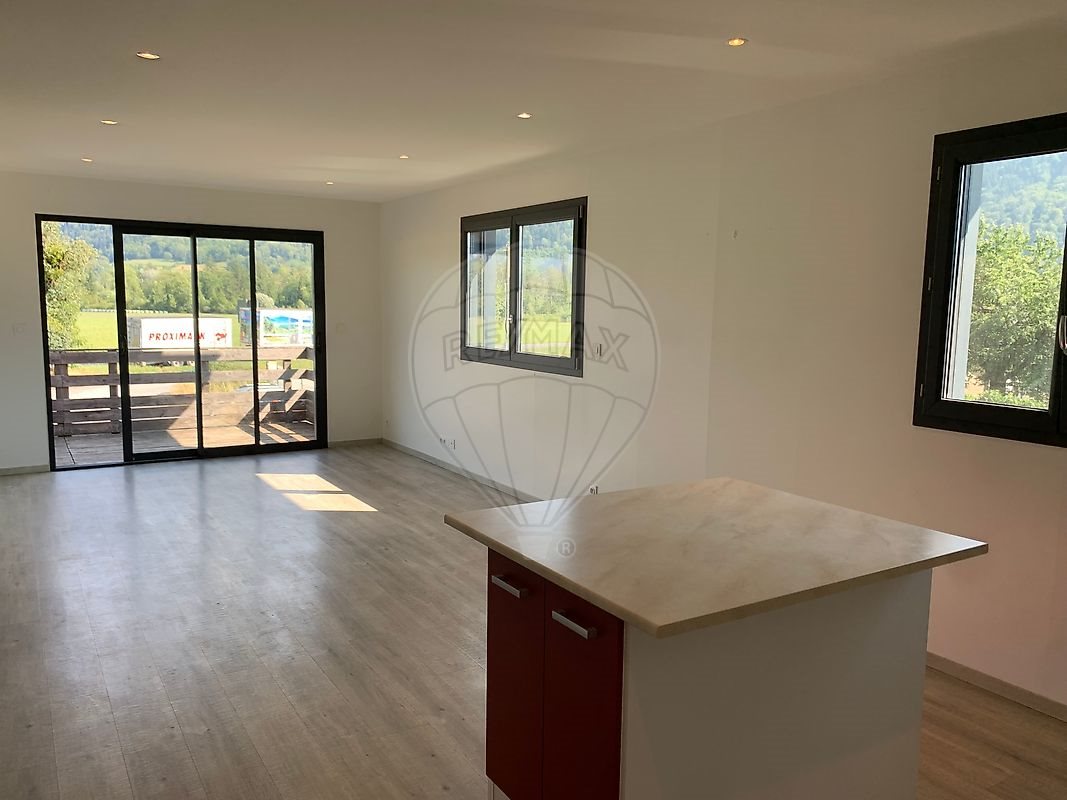 Appartement à louer, 55m², Marignier
