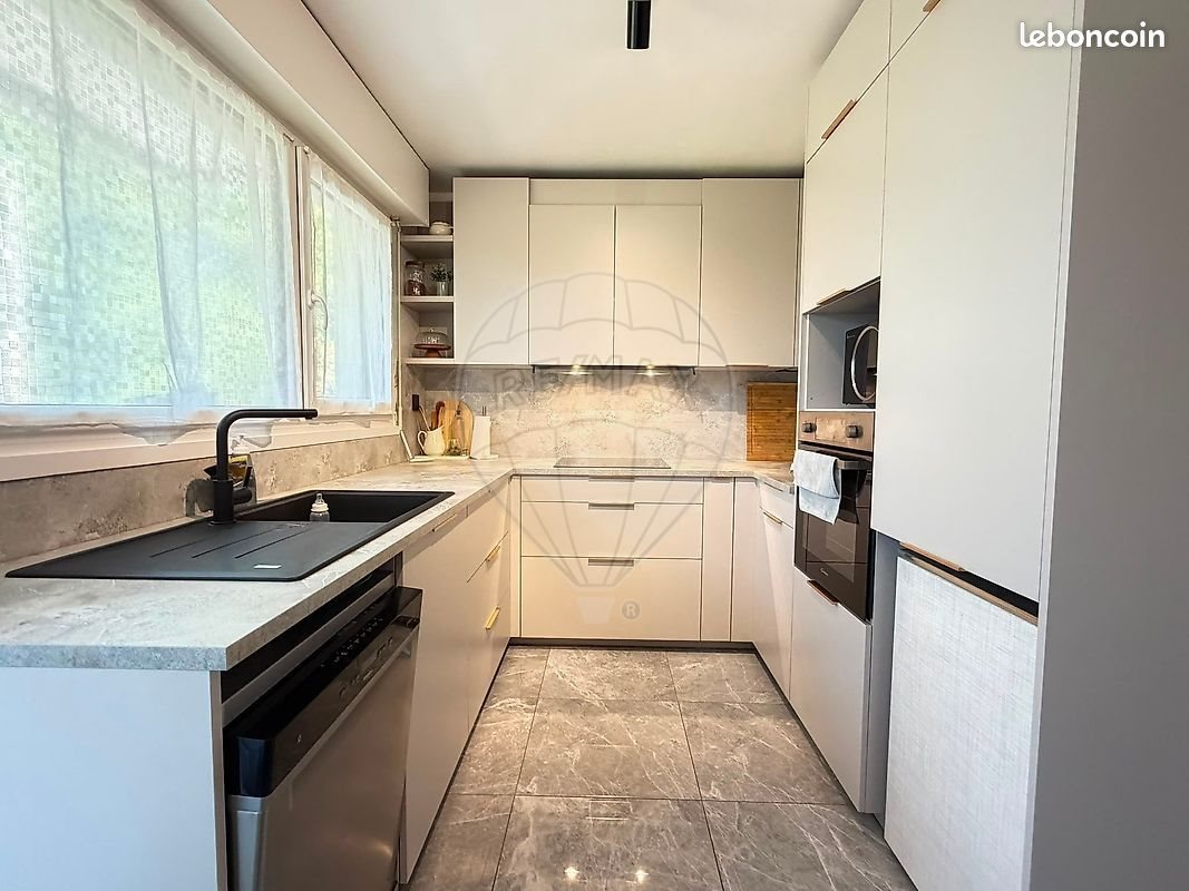 Appartement à vendre, 94m², Cluses