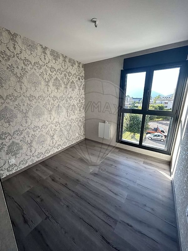 Appartement à louer, 57m², Cluses