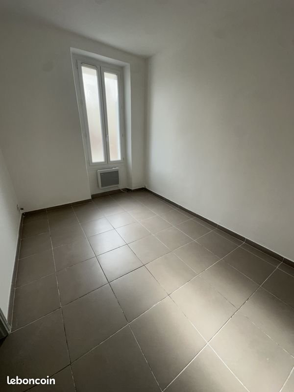 Appartement à louer, 45m², Marseille 15ème
