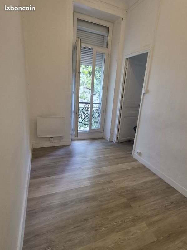 Appartement à louer, 37m², Marseille 15ème