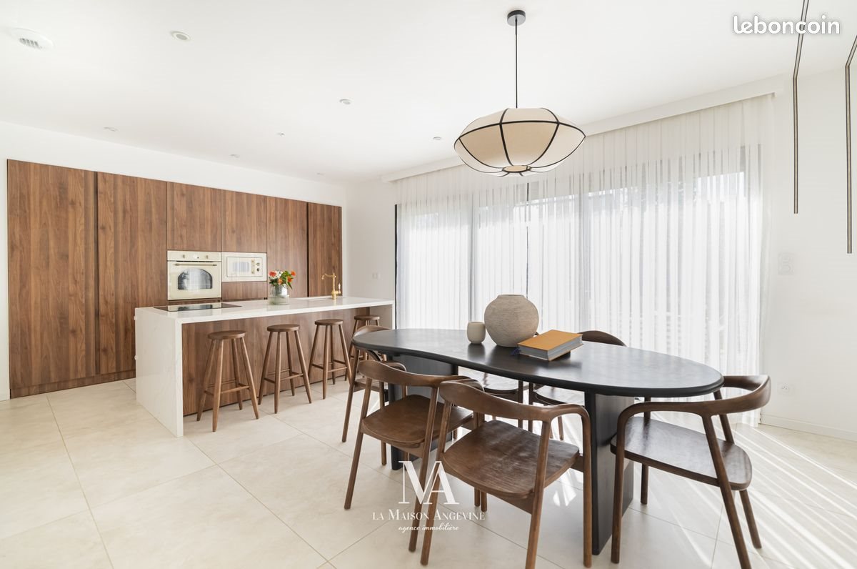 Maison à vendre, 132m², Ecouflant