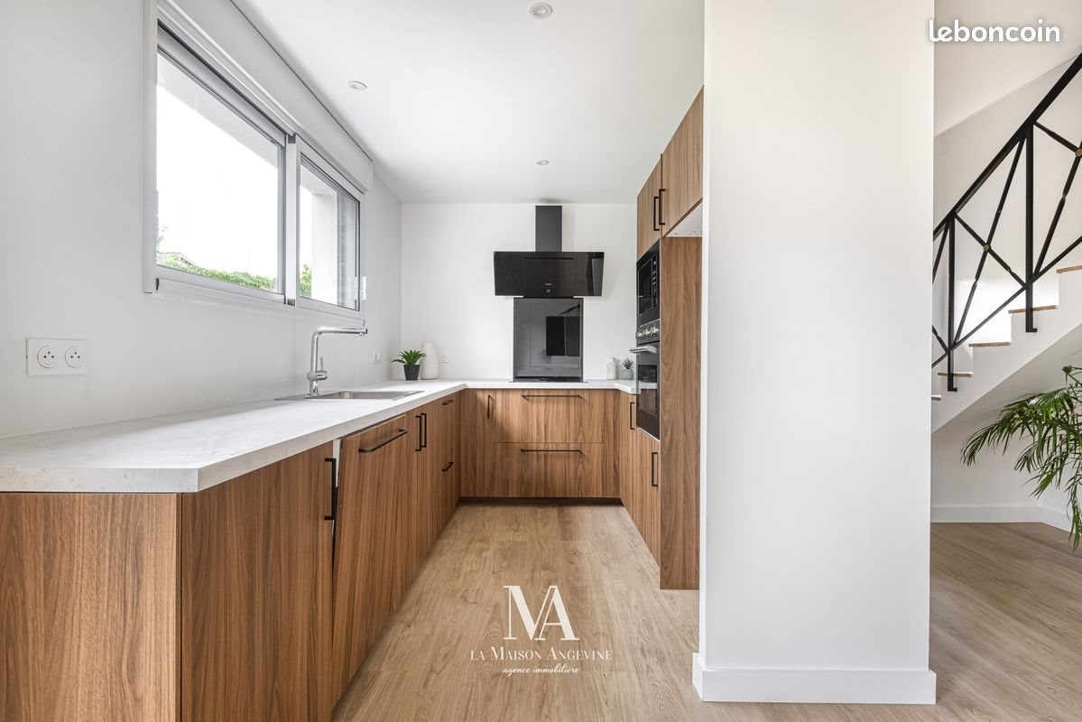 Maison à vendre, 123m², Avrillé