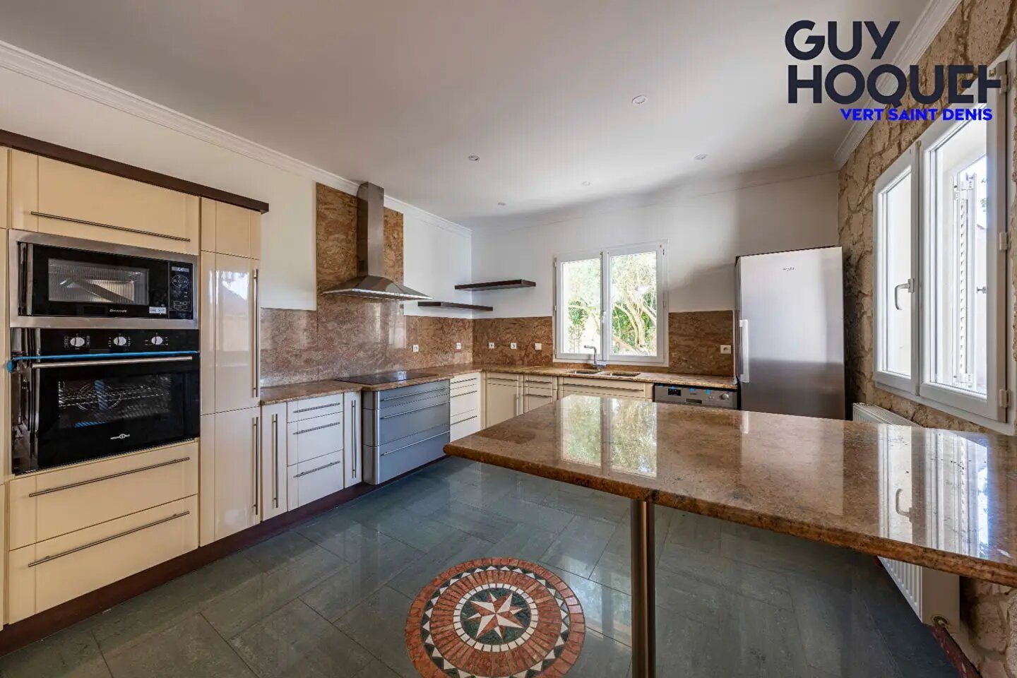 Maison à vendre, 200m², Vert-Saint-Denis