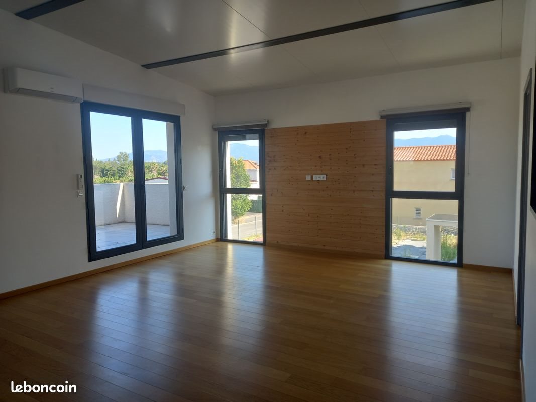Appartement à louer, 90m², Bages