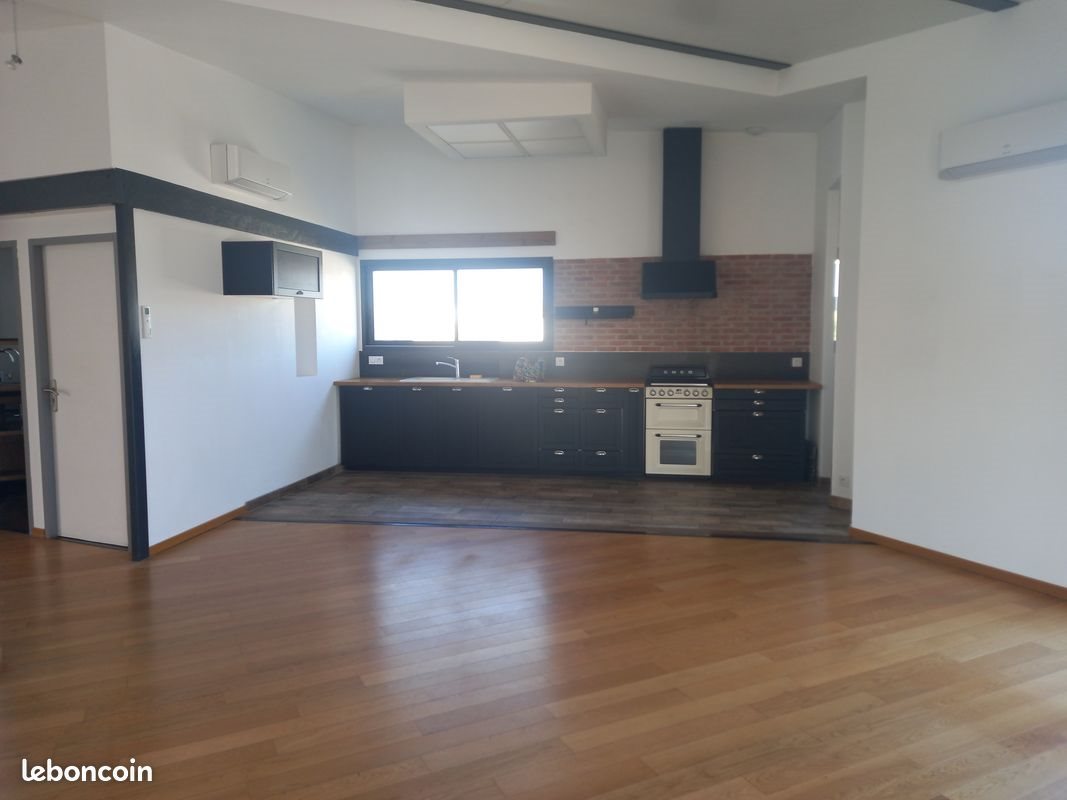Appartement à louer, 90m², Bages