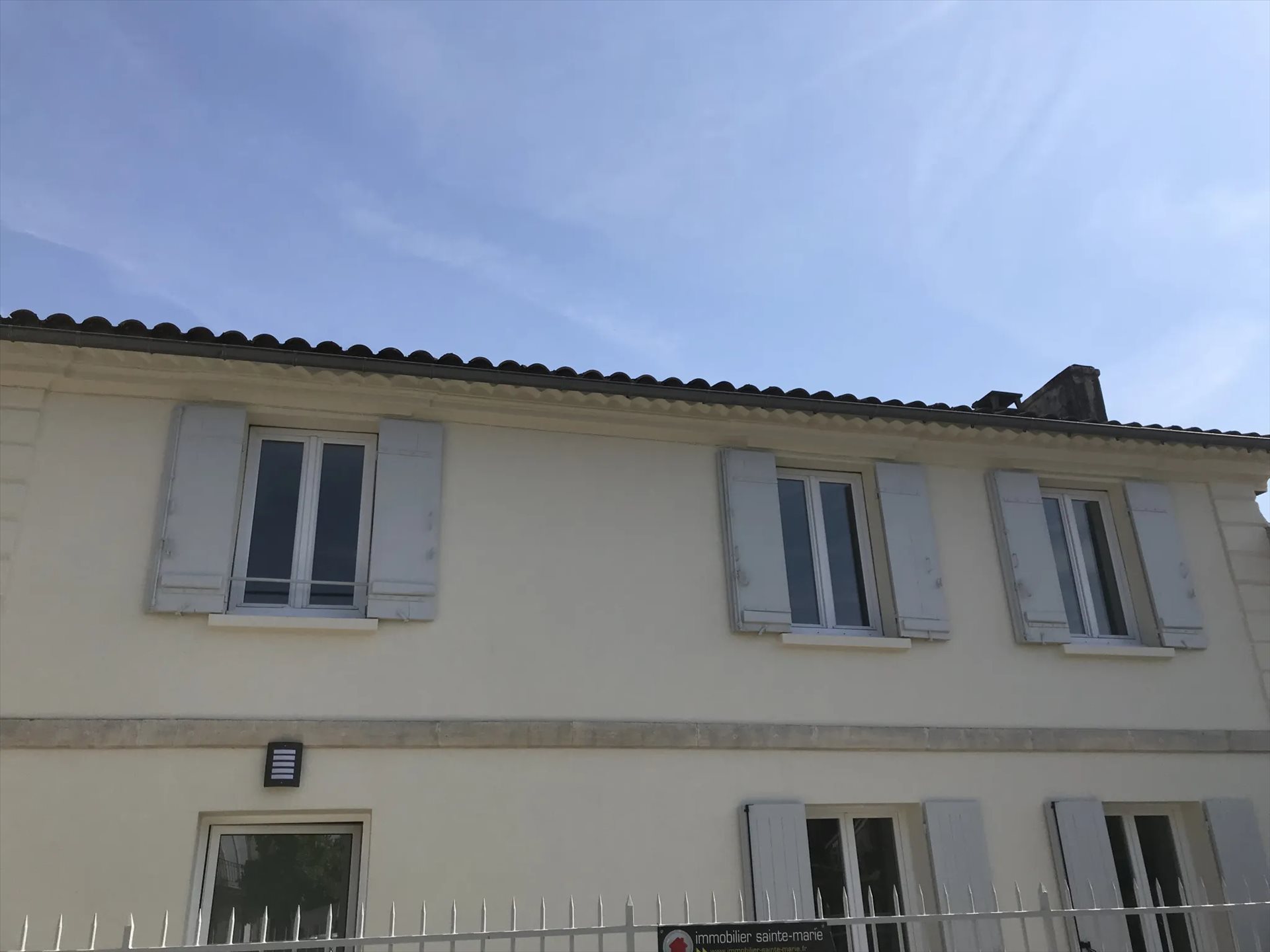 Appartement à louer, 55m², Izon
