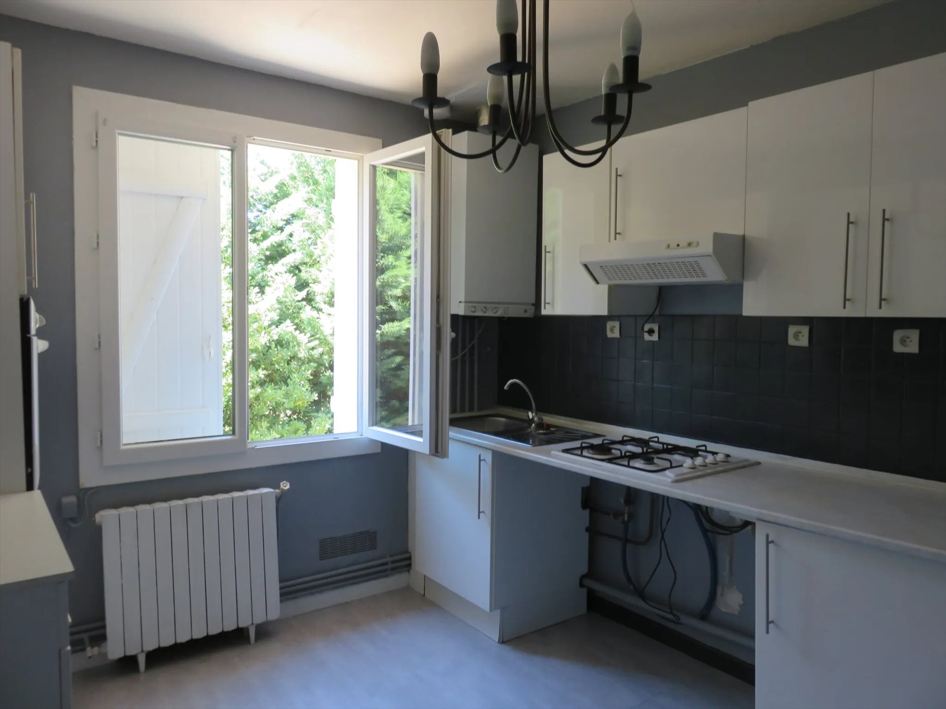 Appartement à louer, 80m², Saint-Sulpice-et-Cameyrac