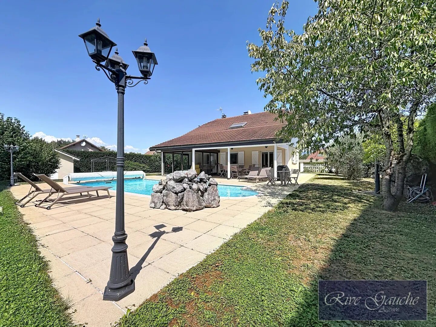 Maison à vendre, 180m², Pers-Jussy