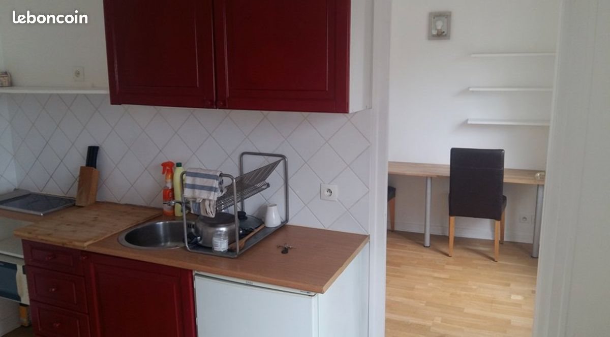 Appartement à louer, 24m², Paris 18ème