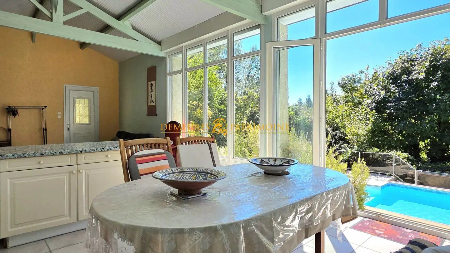 Maison à vendre, 260m², Ruelle-sur-Touvre