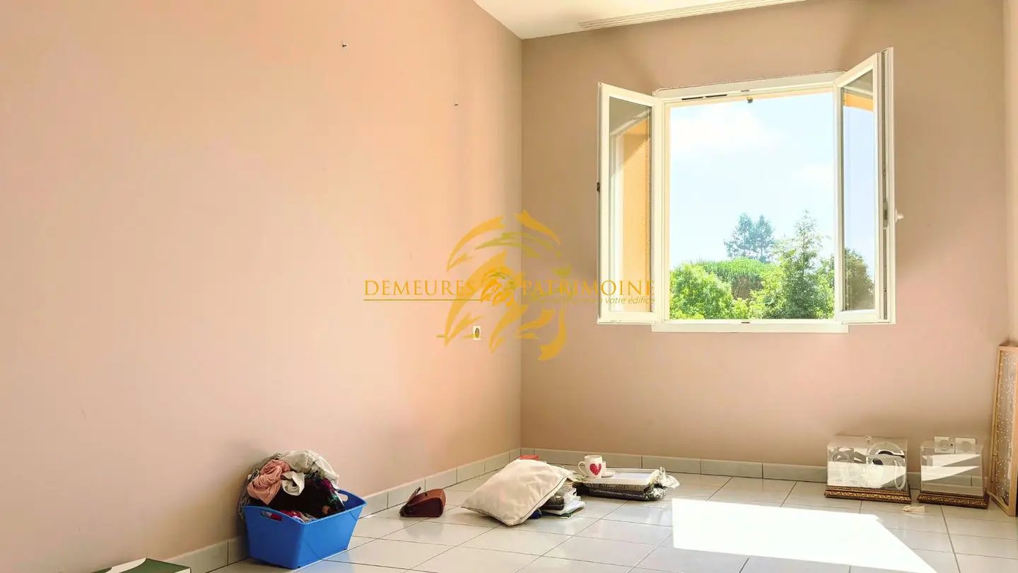 Maison à vendre, 132m², Chasseneuil-sur-Bonnieure