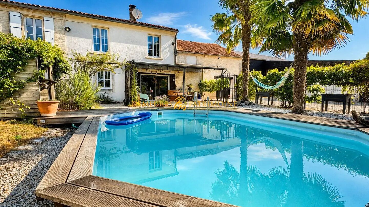 Maison à vendre, 156m², Moulidars