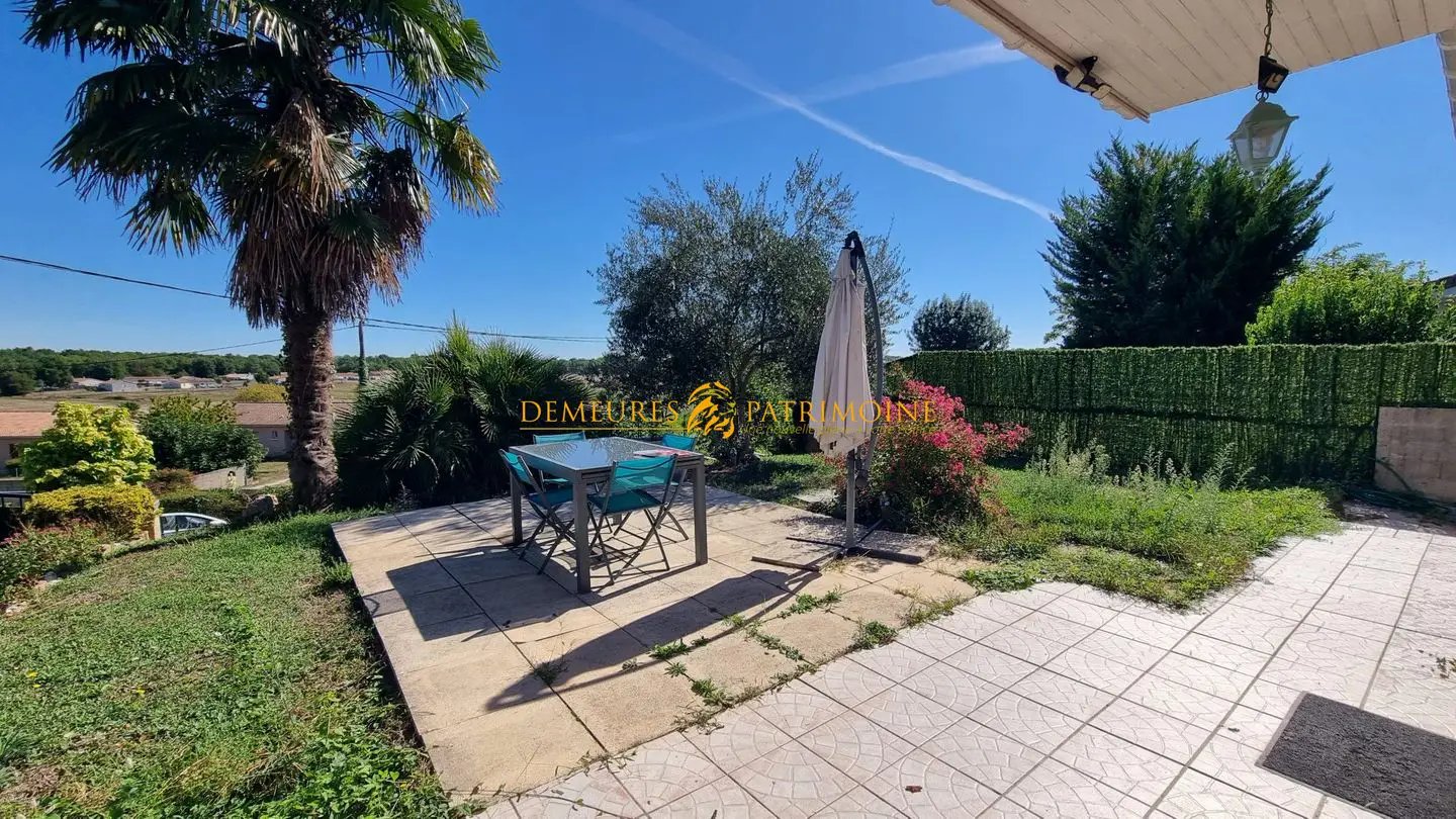 Maison à vendre, 112m², Roullet-Saint-Estèphe
