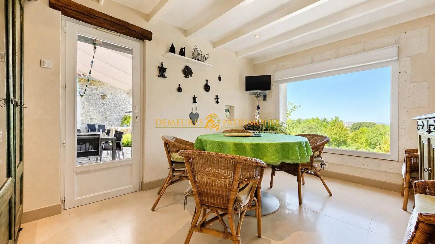 Maison à vendre, 334m², Roullet-Saint-Estèphe