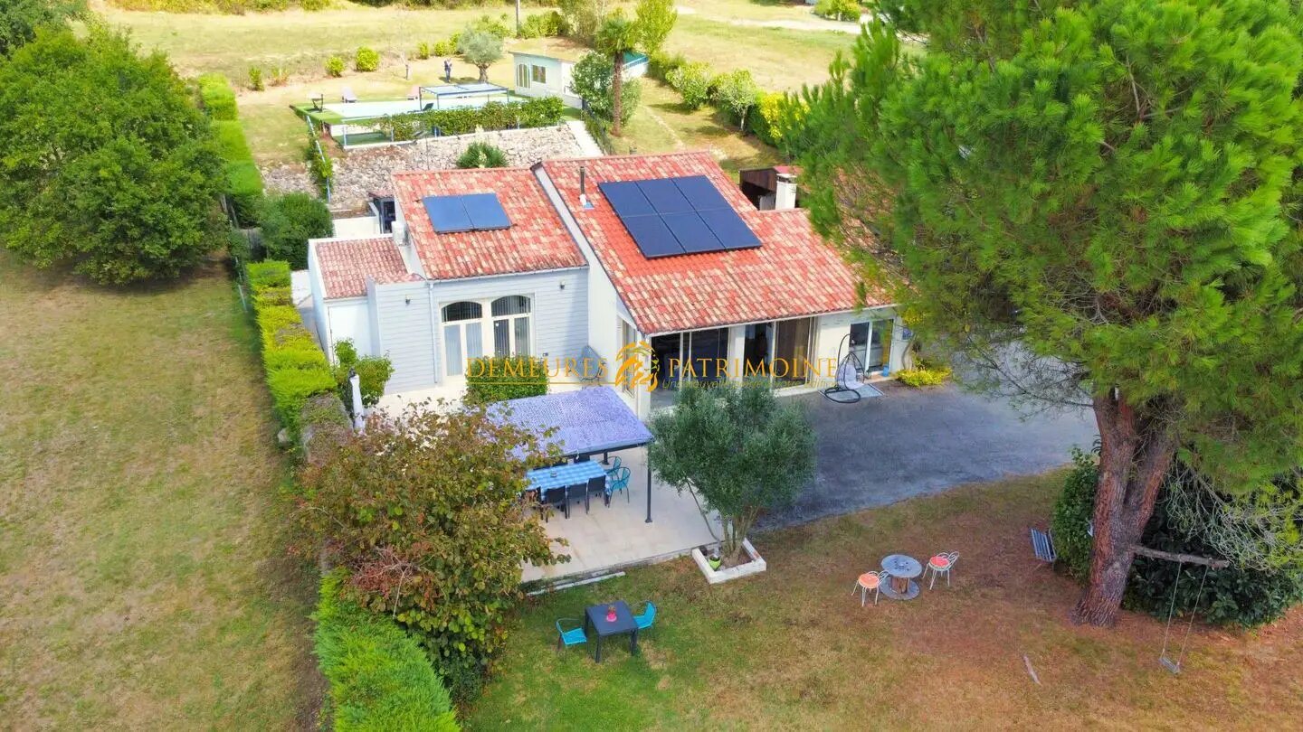 Maison à vendre, 208m², Saint-Hilaire-de-Lusignan
