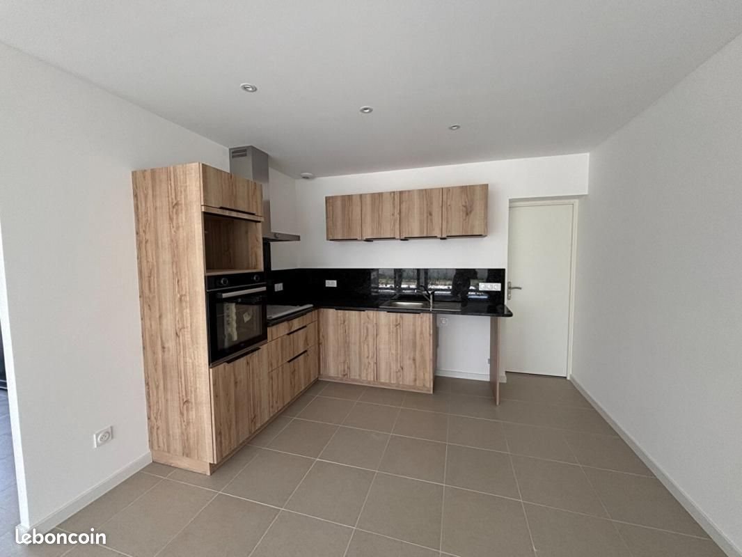 Maison à louer, 120m², Idron