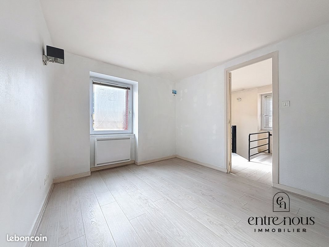 Appartement à vendre, 153m², Cours-la-Ville
