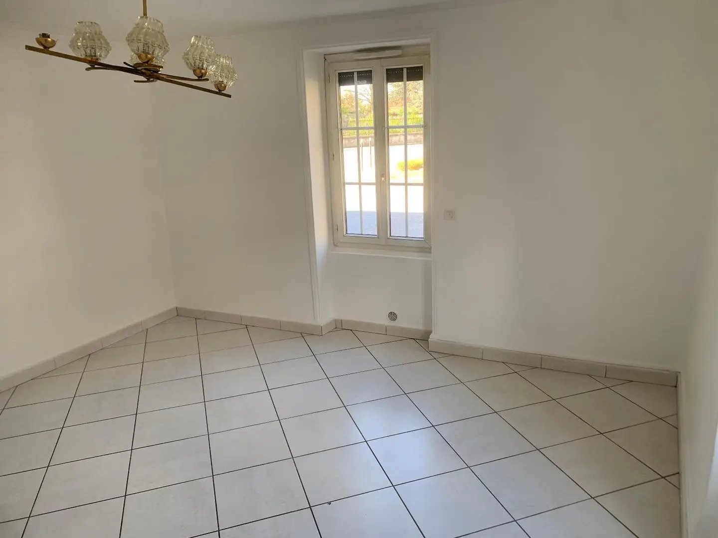 Appartement à louer, 150m², Pusignan