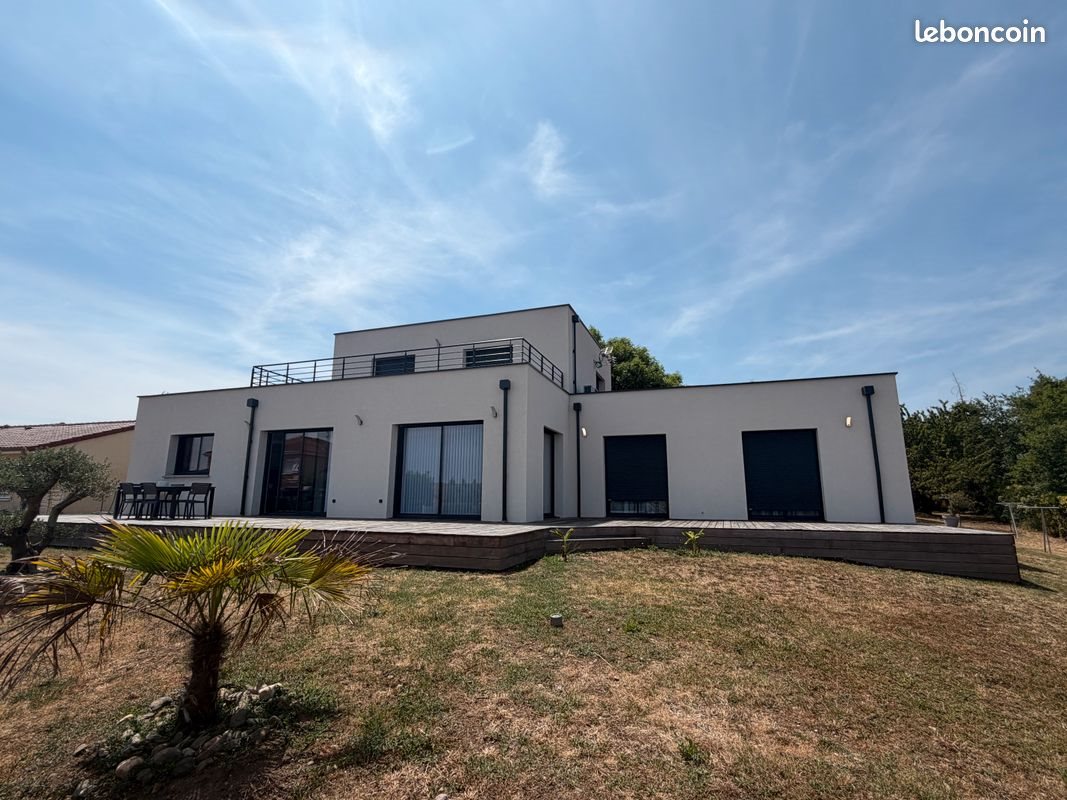 Maison à louer, 216m², Issoire