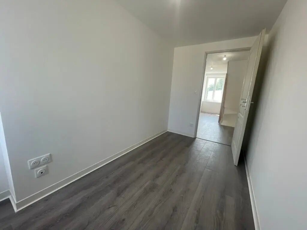 Maison à louer, 113m², Mirecourt