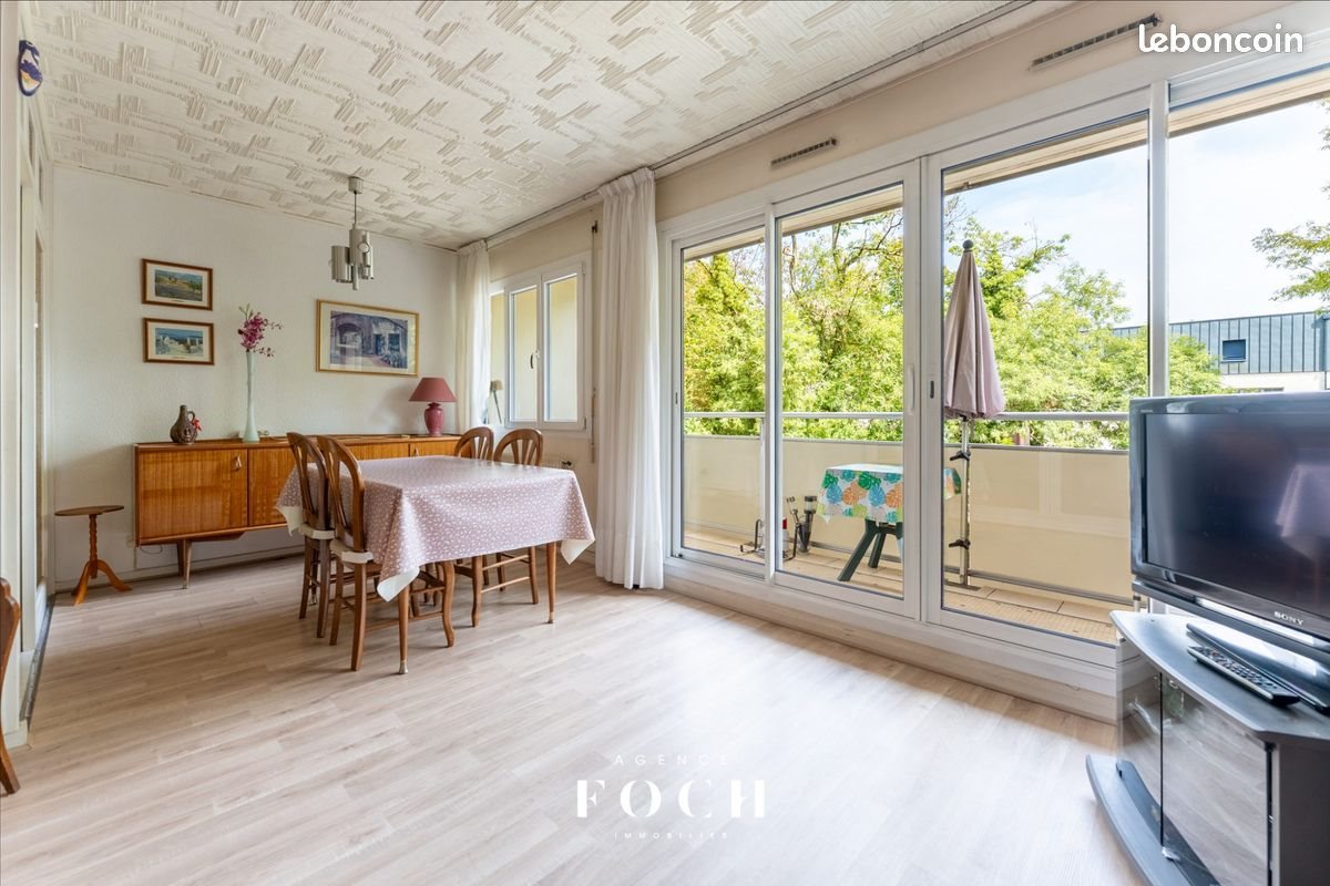 Appartement à vendre, 72m², Saint-Max