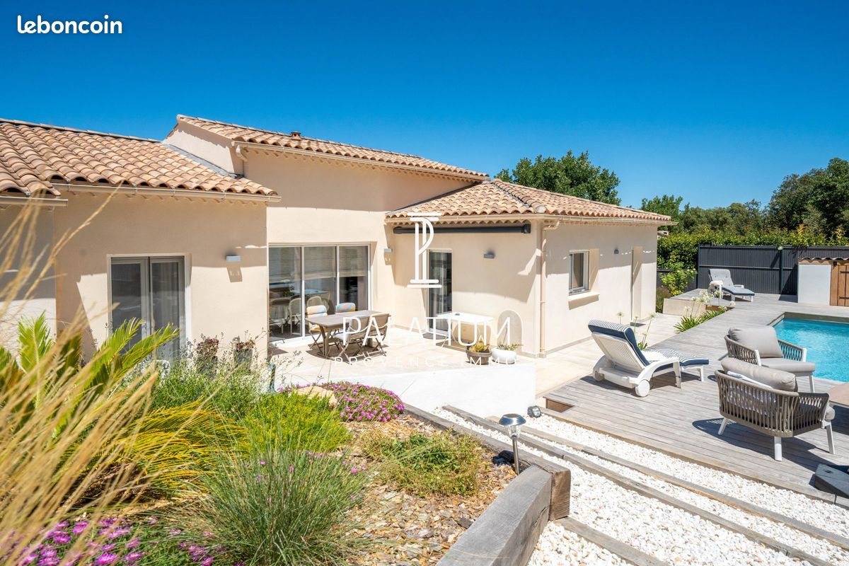 Maison à vendre, 233m², Peyrolles-en-Provence