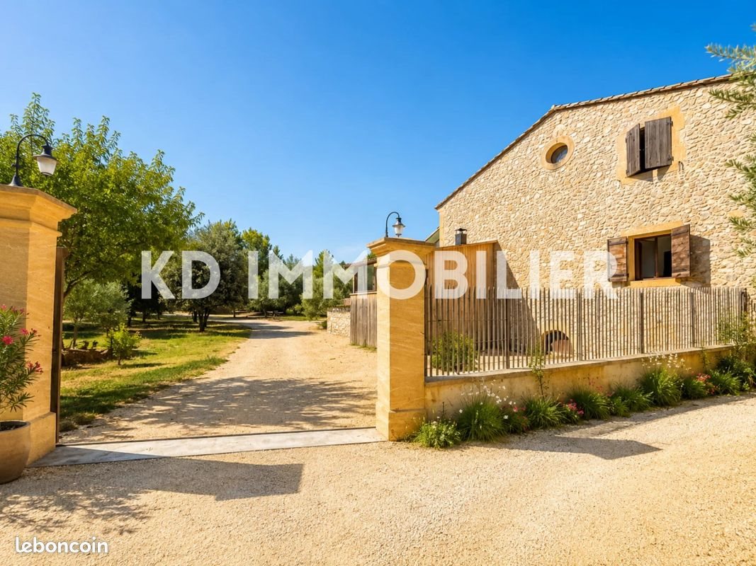 Maison à vendre, 220m², Lançon-Provence