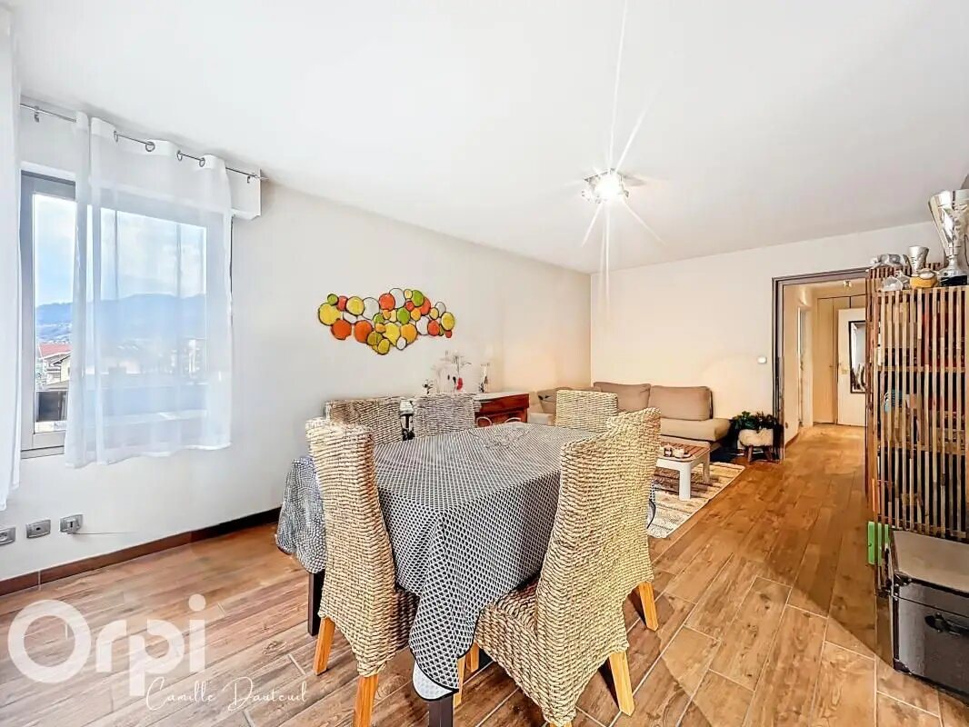 Appartement à vendre, 70m², Cluses