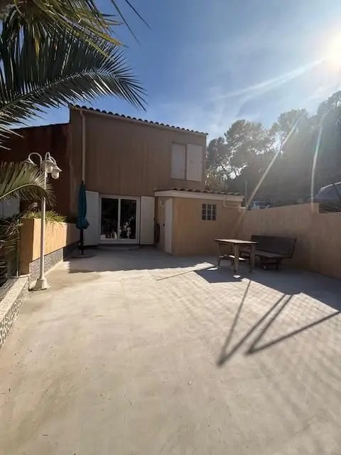 Maison à vendre, 68m², Hyères