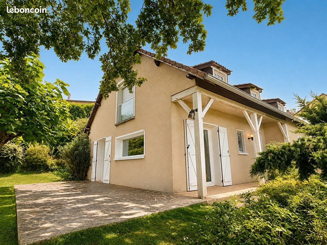 Maison à louer, 114m², Brive-la-Gaillarde