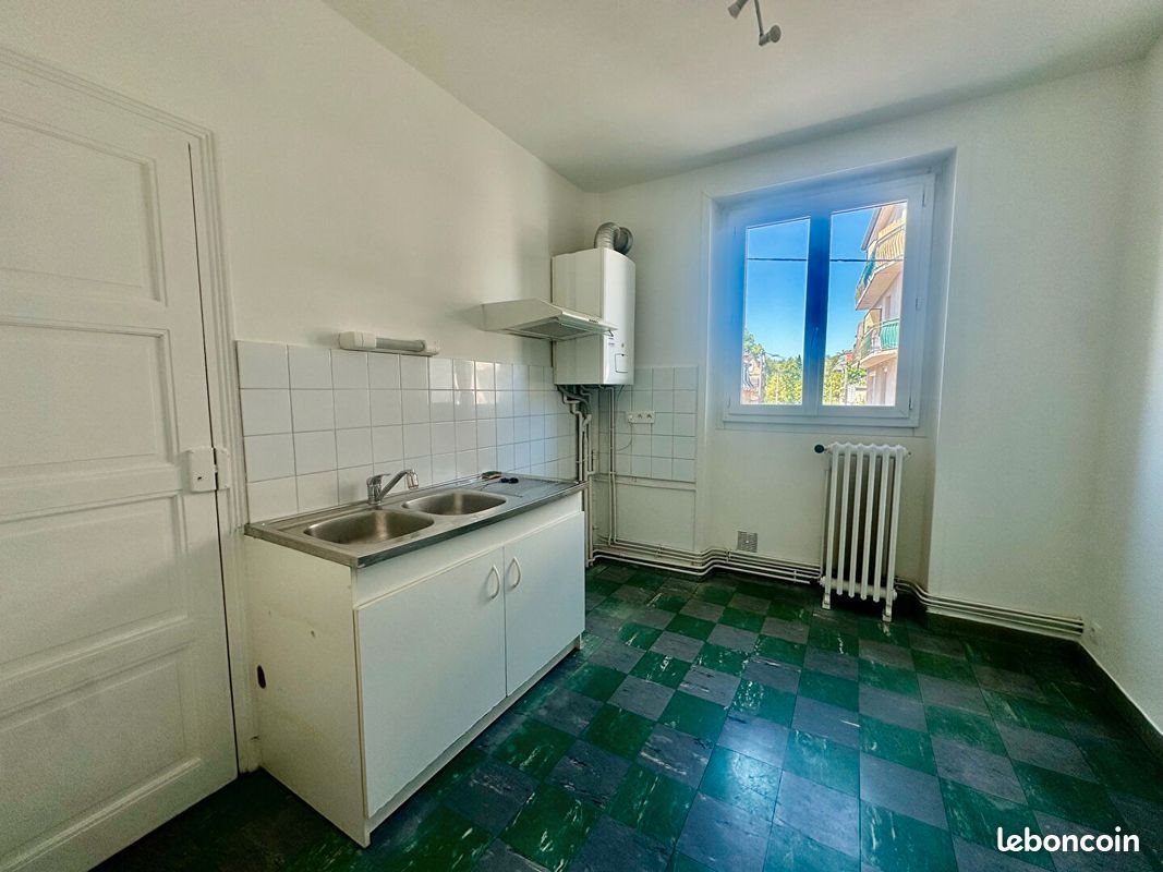 Appartement à louer, 49m², Brive-la-Gaillarde