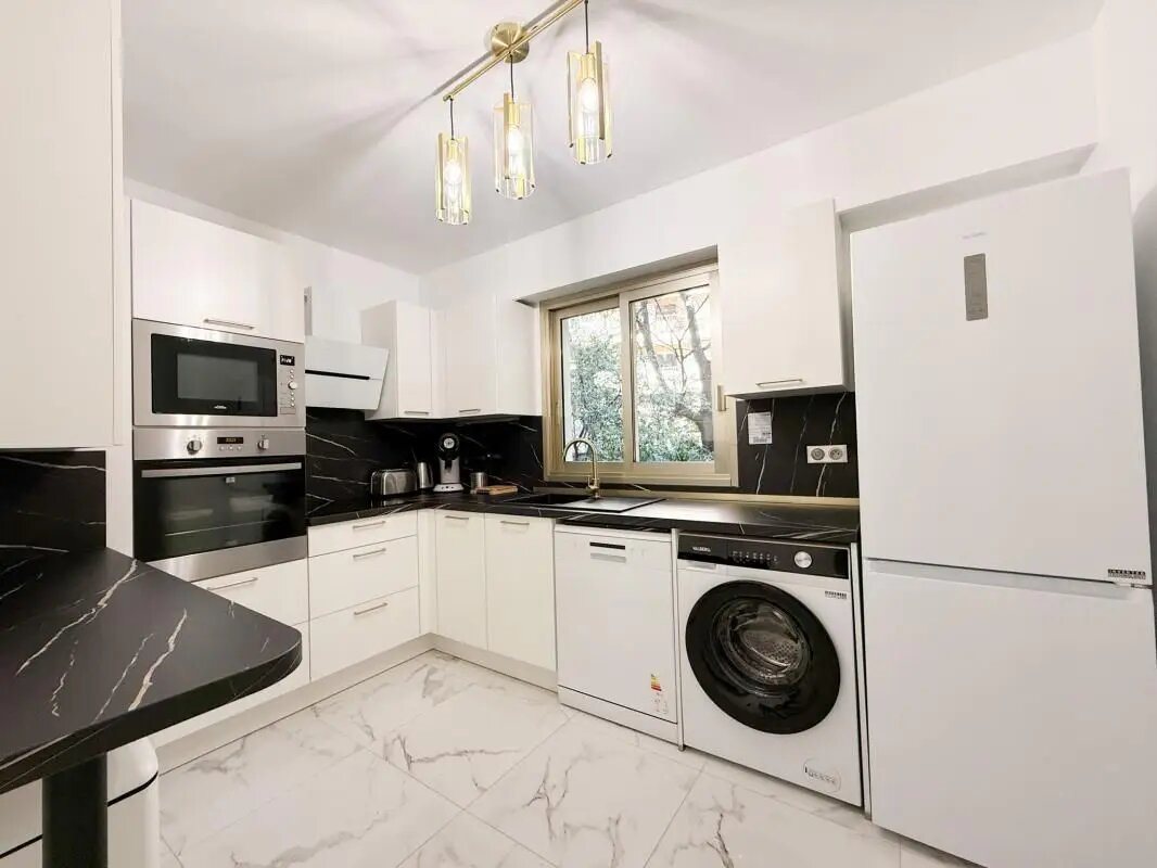 Appartement à louer, 74m², Cannes