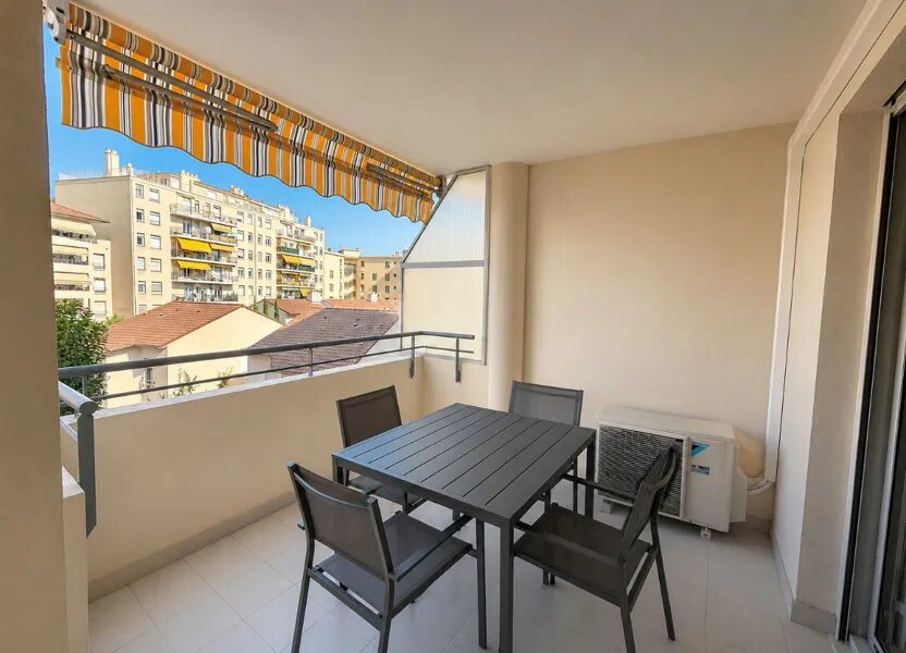 Appartement à louer, 43m², Cannes