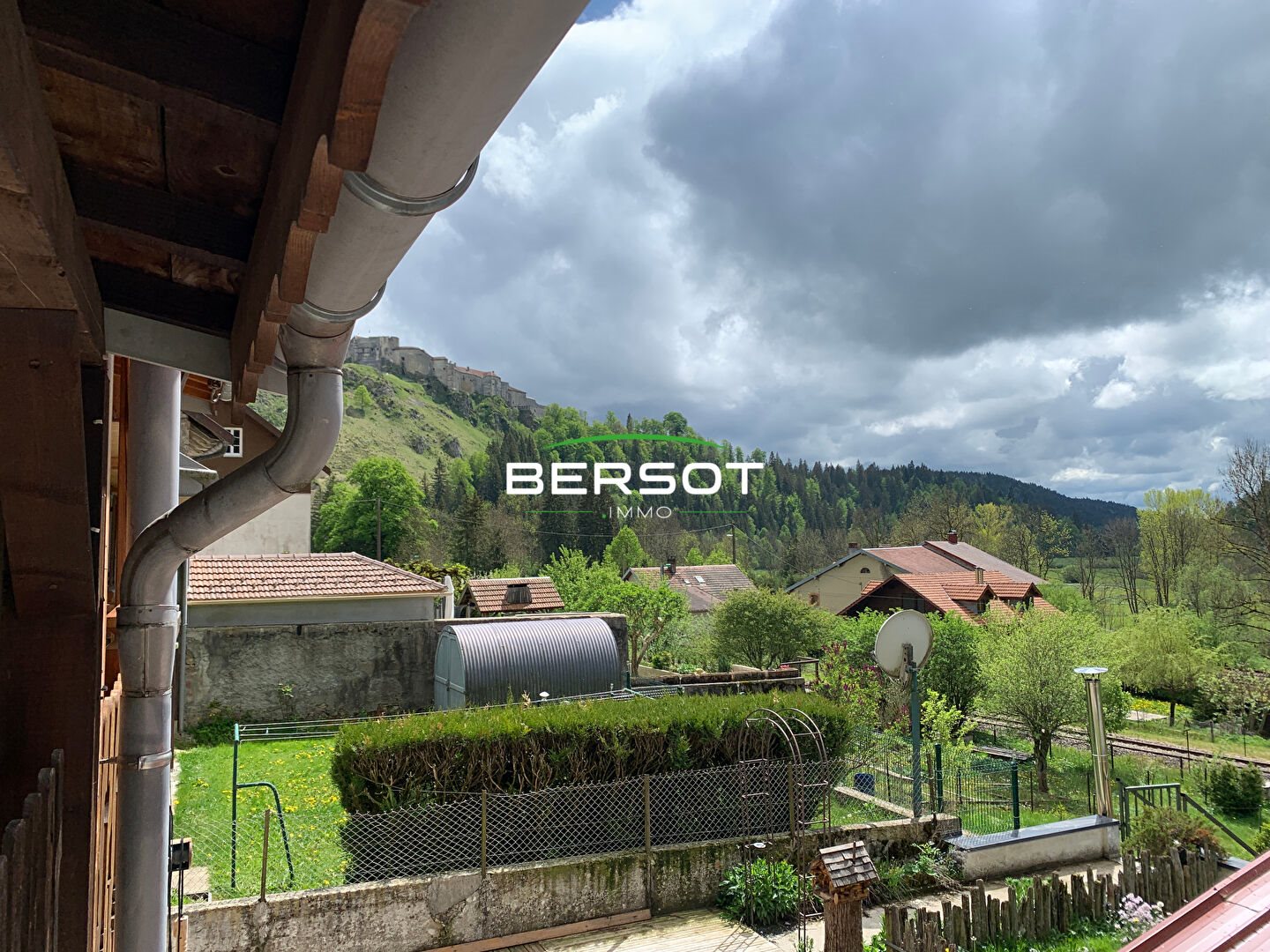 Appartement à vendre, 53m², La Cluse-et-Mijoux