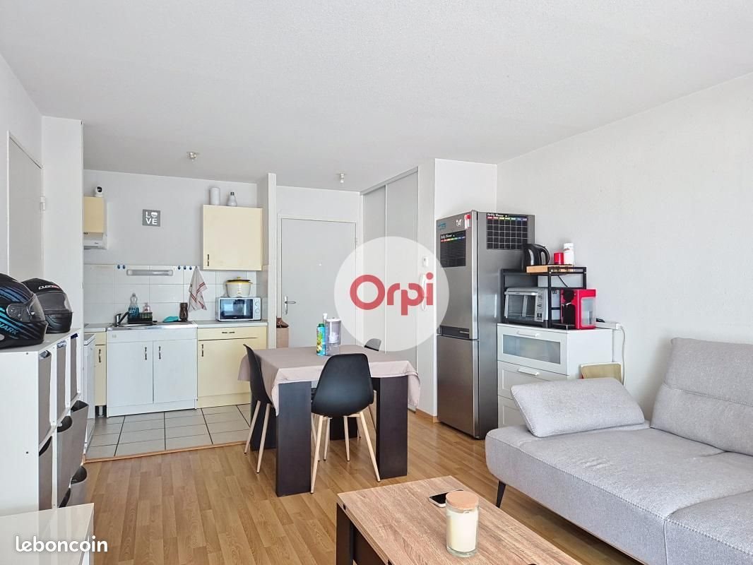 Appartement à louer, 42m², Séné